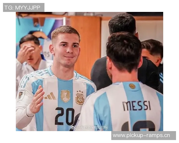 梅西社交媒体分享2026年世界杯用球宣传照引发热议