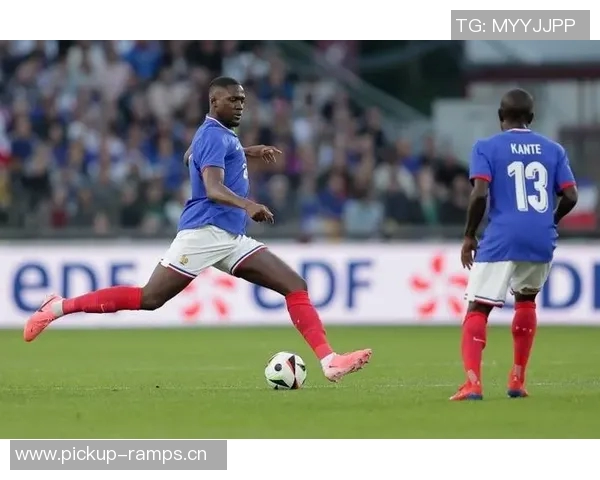 科纳特为加盟皇马努力学习西语与姆巴佩训练互动 科纳特为加盟皇马努力学习西语与姆巴佩训练互动