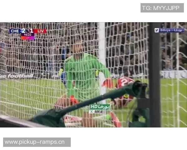 马雷斯卡激情庆祝引发车迷热爱让人回忆起穆帅的辉煌时刻 马雷斯卡激情庆祝引发车迷热爱让人回忆起穆帅的辉煌时刻