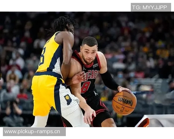 怀特半场表现平平仅得9分3板9助仍需寻找比赛手感提升状态 怀特半场表现平平仅得9分3板9助仍需寻找比赛手感提升状态