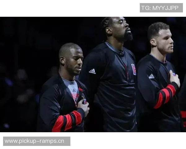 保罗期待与格里芬等人共同退役球衣在快船的荣耀时刻 保罗期待与格里芬等人共同退役球衣在快船的荣耀时刻