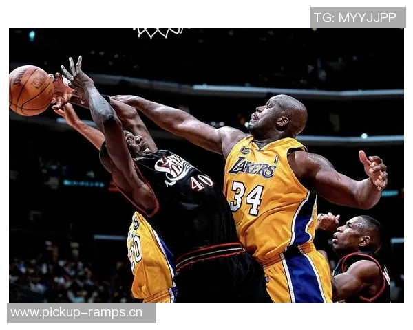 罗伊斯奥尼尔展望新赛季全力追求理想篮球风格的决心与期待 罗伊斯奥尼尔展望新赛季全力追求理想篮球风格的决心与期待