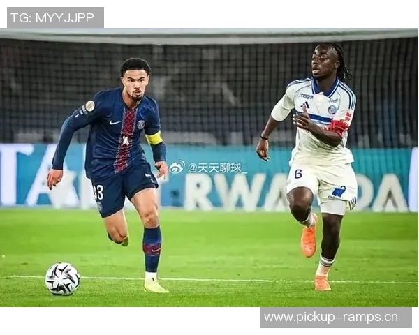 巴黎防线失误频频潘尼切利再进一球斯特拉斯堡扩大领先优势 巴黎防线失误频频潘尼切利再进一球斯特拉斯堡扩大领先优势