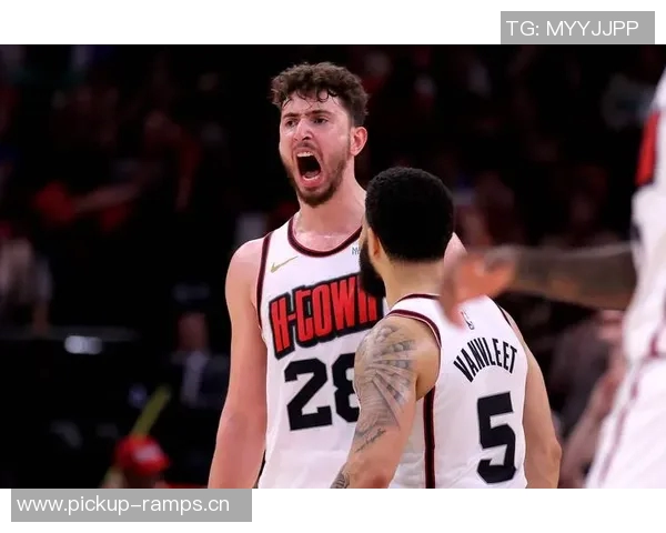 申京分享对抗经验每次遭遇包夹我总是选择传球给阿门完成扣篮