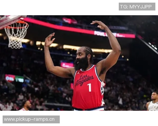 哈登加盟快船后表现惊艳第四节独揽23分助球队逆转取胜